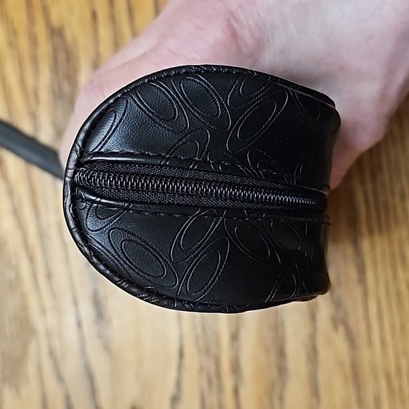 Brand New Oakley Sunglass Case - Picture 5 of 6